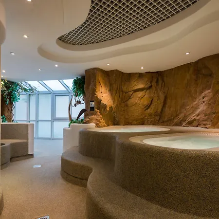 Hotel Fortuna-2