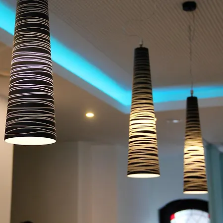 Wali'S Hotel-2