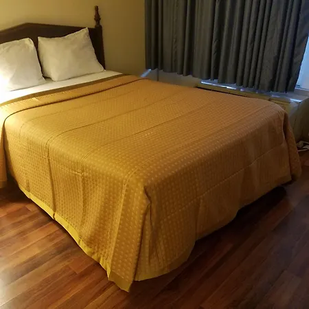 Travelodge By Wyndham Gaylord-3