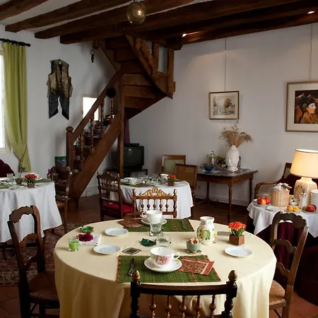 La Demeure Saint-Ours-3