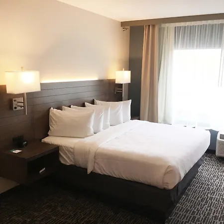 Gundersen Hotel & Suites-2