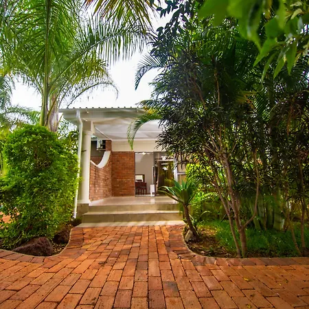 Dzimbahwe Guest Lodge-3