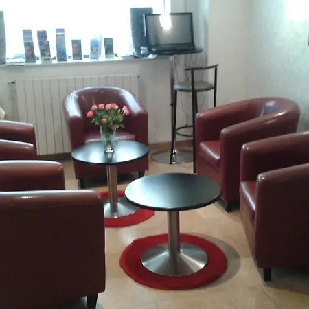 Crystal Hotel-2