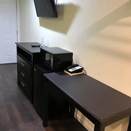 Budget Inn-2