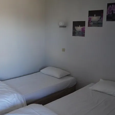 Relais Des 3 Pommes-3