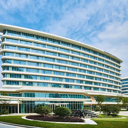 The Qube Hotel Shanghai Hongqiao-3
