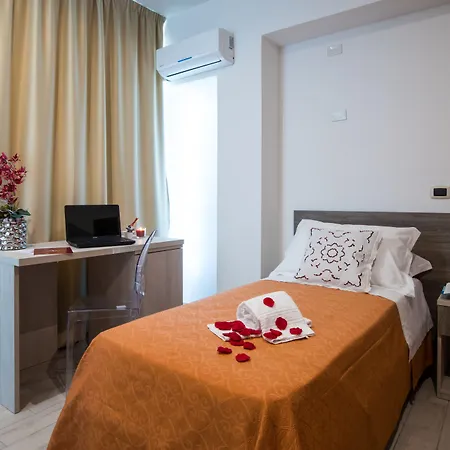 Hotel Queen Daisy-3