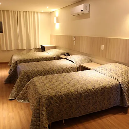 Golden Hotel - O Mais Central - Pet Friendly-2