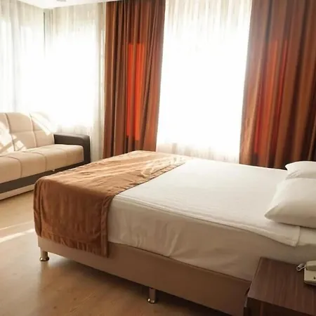 River Hotel-2