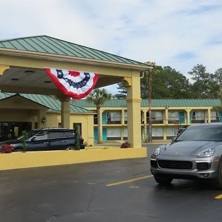 Econo Lodge-3