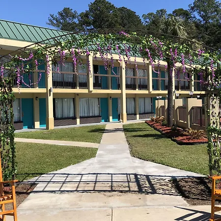 Econo Lodge-2