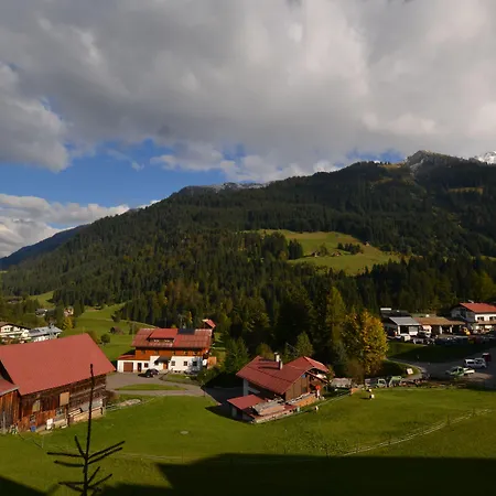 Alp-Chalet-3