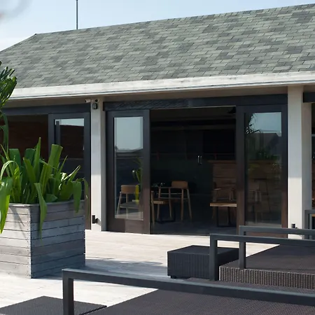 Surf Motel Canggu-2