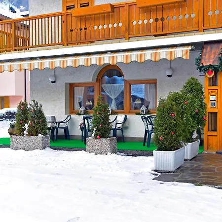 Alpen Hotel Rabbi-2