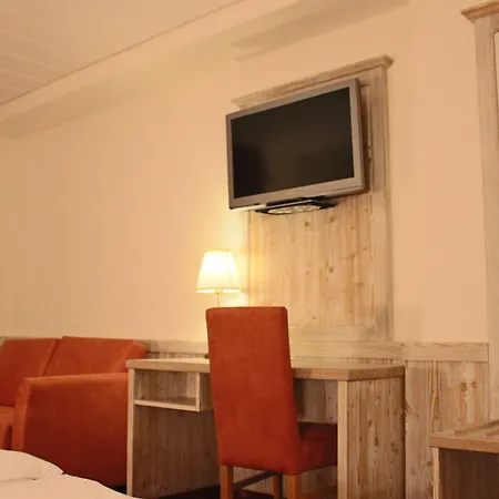 Central-Hotel-3