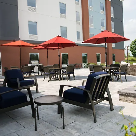 Hampton Inn & Suites Warrington Horsham-3