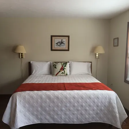 Meadowlark Motel With Restaurant & Bar-2