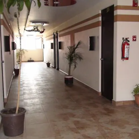 Hotel&Villas 7-2