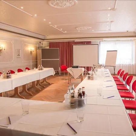 Hotel Schwarzer Adler Tangermünde-3