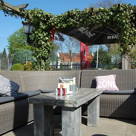 Bar-Bistro-Hotel DOK-3