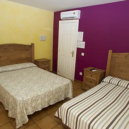 Hostal Velarde-2