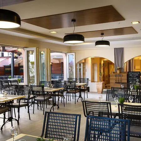 Luxury Suites Bellevue-2