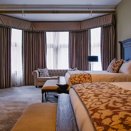 The Detroit Club-3