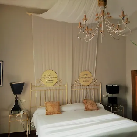 Hotel Utopia-3