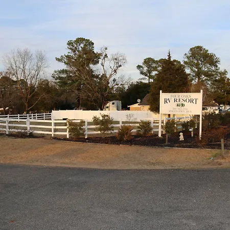 Four Oaks Lodging-3