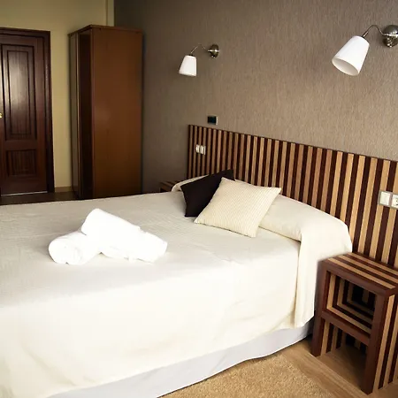 Hotel Villa De Ribadeo-2