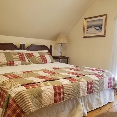 1860 House Inn And Rental Home-3