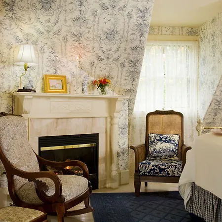 Berry Manor Inn-3