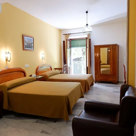 Hotel Central-3