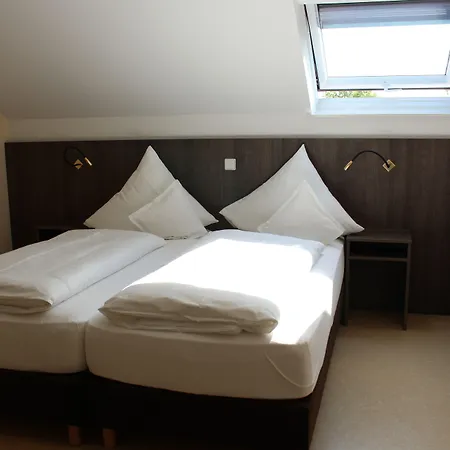 Hotel Gasthof Roessle-2