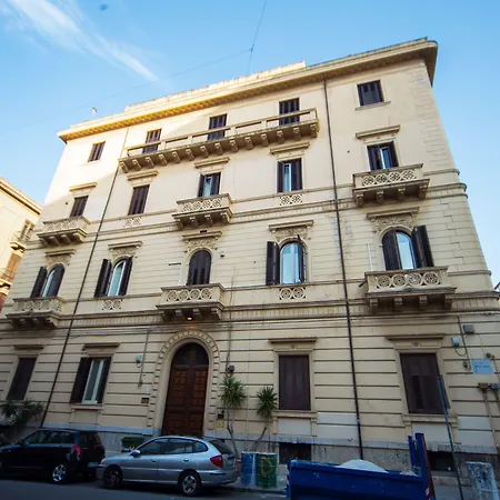 Palermo Gallery-2