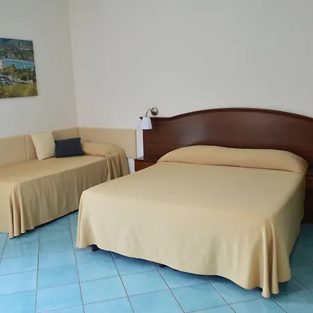 Borgo 800-3
