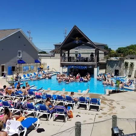 Grand Islander Hotel-2