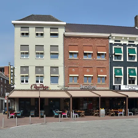 Hotel Roermond Next Door-3