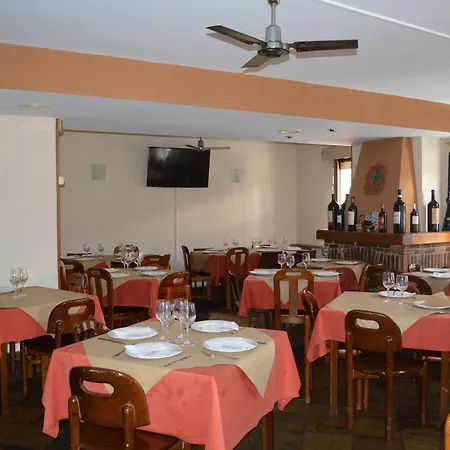 Hotel Los Robles-3
