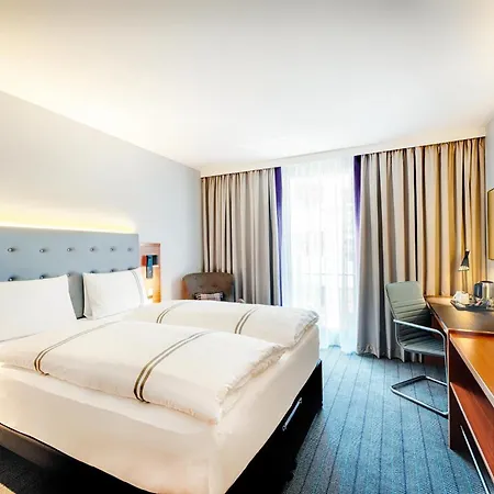 Premier Inn Frankfurt City Europaviertel-2