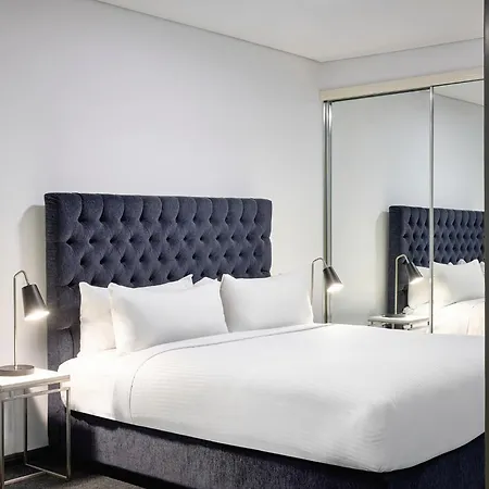 Meriton Suites Campbell Street, Sydney-2