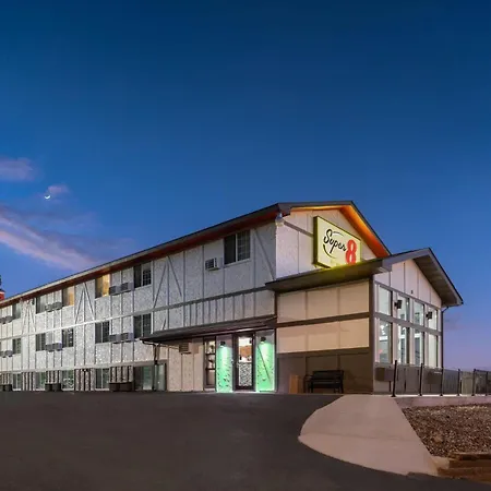 Super 8 By Wyndham Winona Mn-3