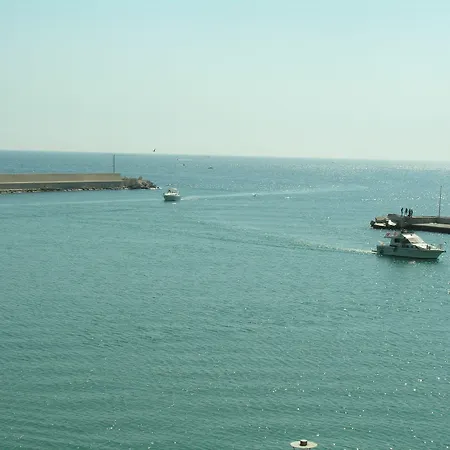 B&B La Baia Sea Rooms-2