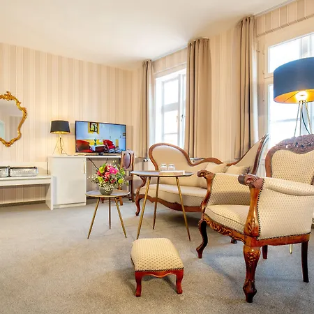 Hotel Altes Stadthaus-3