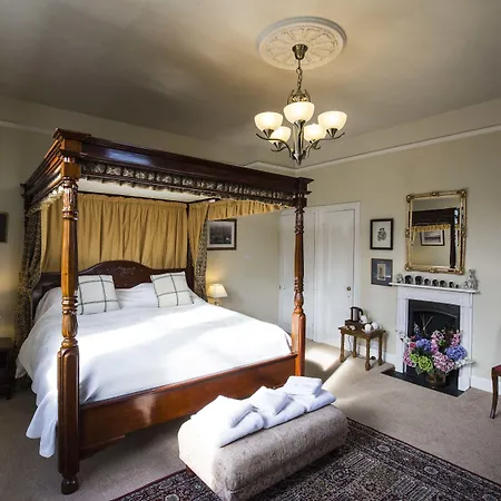 Grosvenor Villa-2