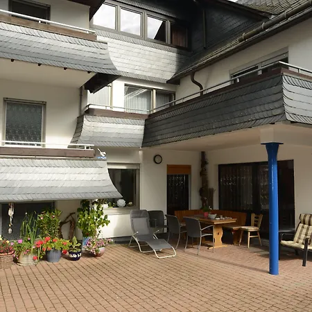 Hotel Leise Garni-3