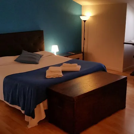 Gira Guest House-2