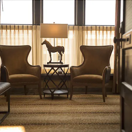 Frontier Hotel Pawhuska-3
