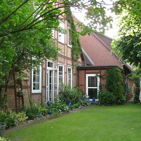 Wegeners Landhaus UG-2