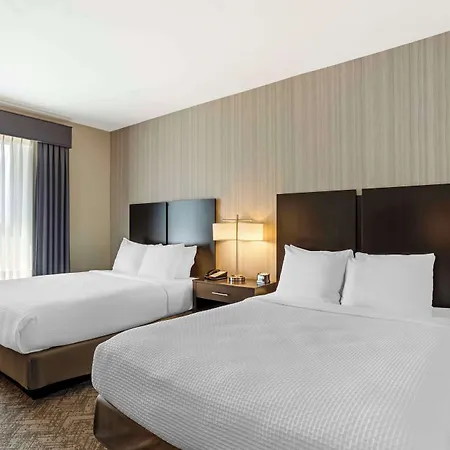 Best Western Plus Philadelphia-Pennsauken Hotel-3